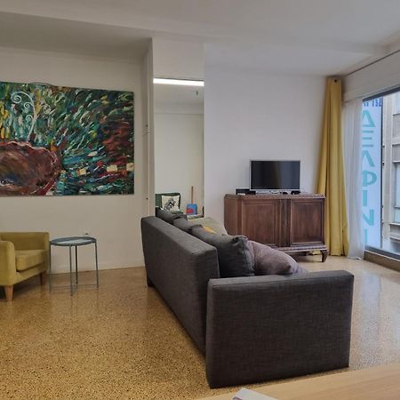 Delfini Home Plaka/Acropolis Atenas Habitación foto